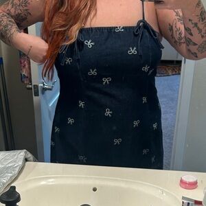 SHEIN Black Dress with Bow Pattern